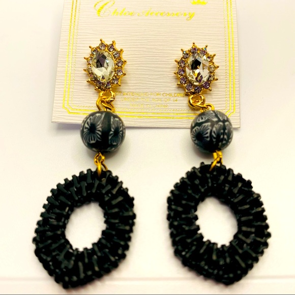 Earrings Crystal and Black Pierced! CUTE BRAND NEW - Picture 2 of 14